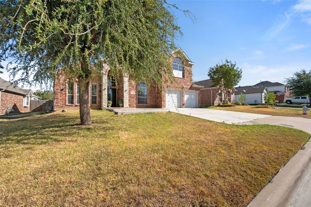5400 Rolling Meadows Drive, Fort Worth, TX 76123