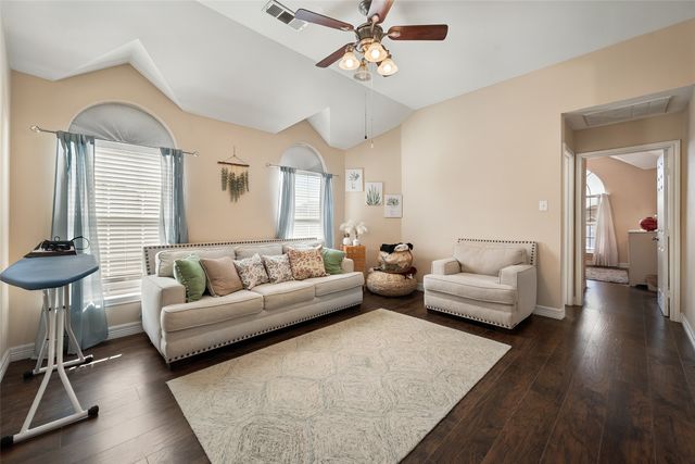 5400 Rolling Meadows Drive, Fort Worth, TX 76123