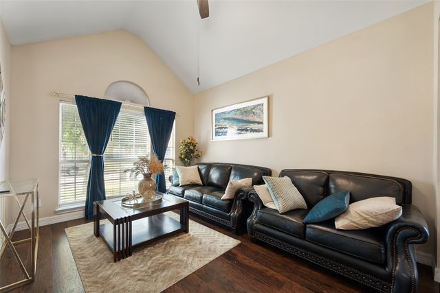 5400 Rolling Meadows Drive, Fort Worth, TX 76123