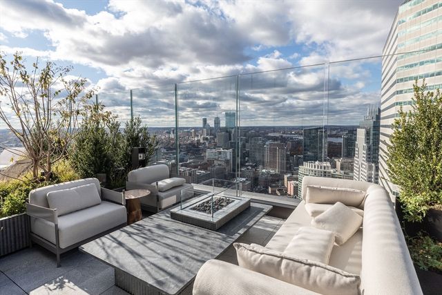 682 Atlantic Ave 4210A, Boston, MA 02110