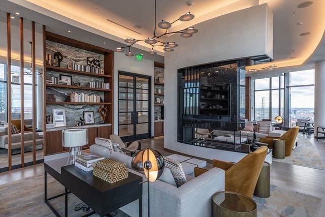 682 Atlantic Ave 4210A, Boston, MA 02110