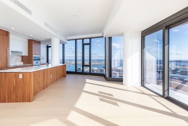 682 Atlantic Ave 4210A, Boston, MA 02110