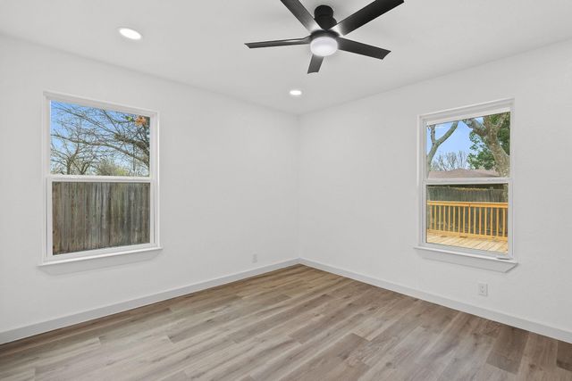 1806 Killarney DR, Leander, TX 78641