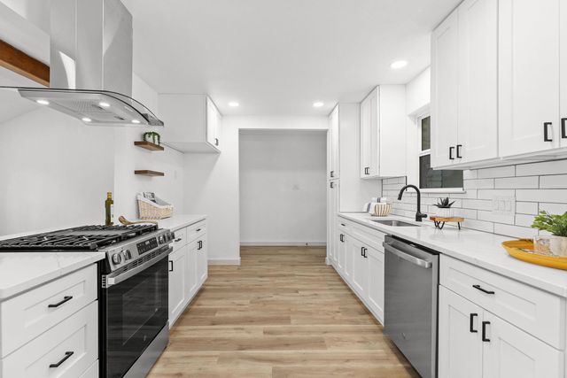 1806 Killarney DR, Leander, TX 78641