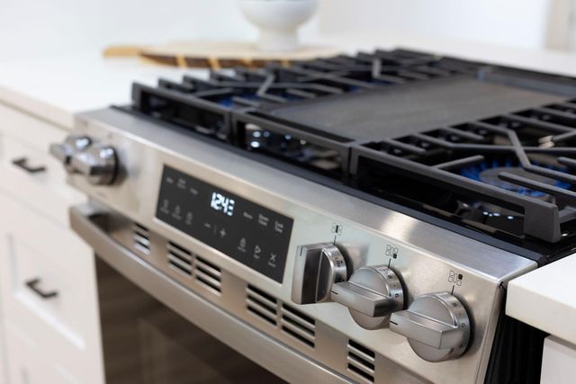 1806 Killarney DR, Leander, TX 78641