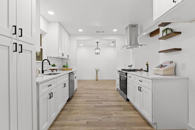 1806 Killarney DR, Leander, TX 78641