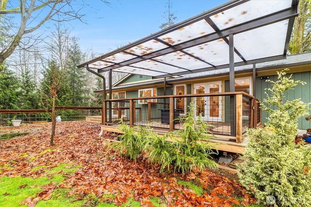 299 Friday Creek Road, Bellingham, WA 98229