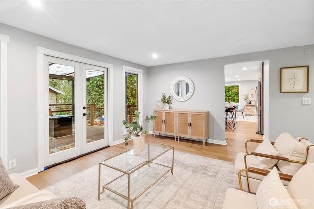 299 Friday Creek Road, Bellingham, WA 98229