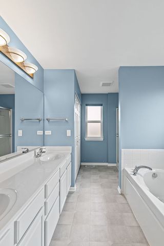 1658 Centennial Drive, Antioch, IL 60002