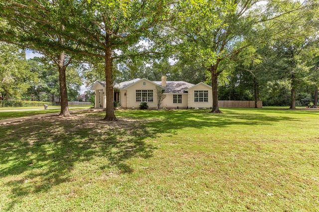 301 Southern Trace, Lufkin, TX 75901