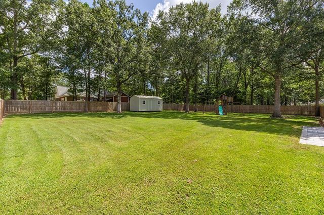 301 Southern Trace, Lufkin, TX 75901