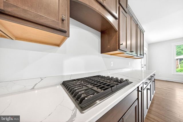3913 VICTORIA OAKS TRL, Annandale, VA 22003