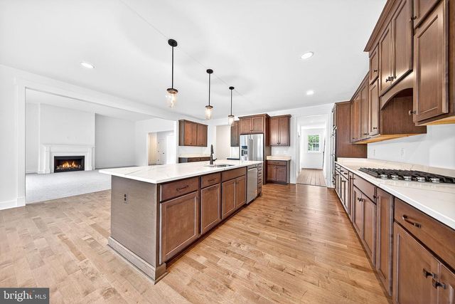 3913 VICTORIA OAKS TRL, Annandale, VA 22003