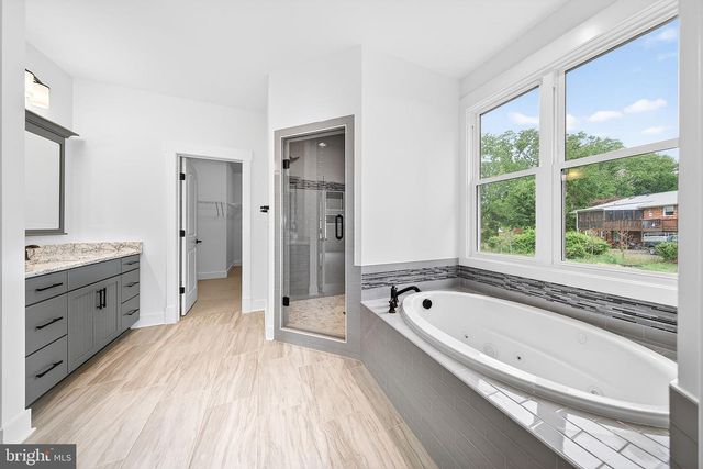 3913 VICTORIA OAKS TRL, Annandale, VA 22003