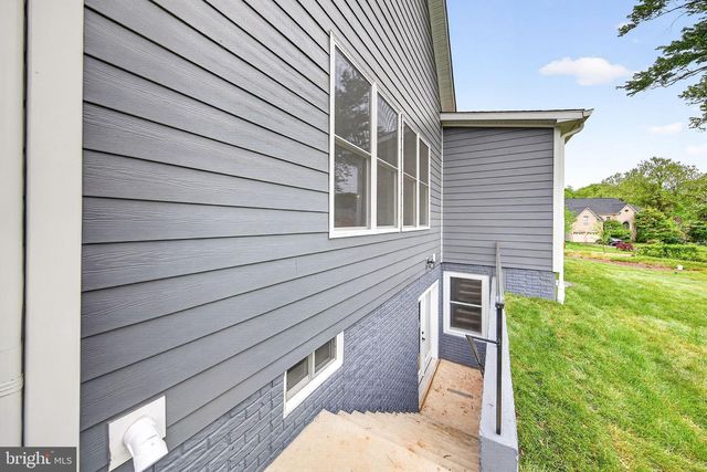 3913 VICTORIA OAKS TRL, Annandale, VA 22003