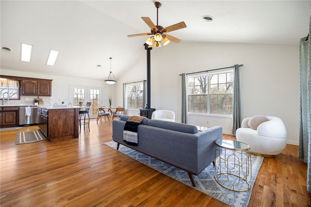 17008 Scott Cemetery Road, Garfield, AR 72732