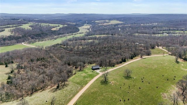 17008 Scott Cemetery Road, Garfield, AR 72732