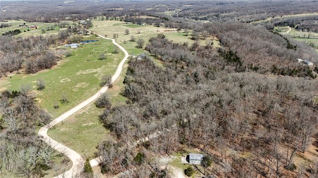 17008 Scott Cemetery Road, Garfield, AR 72732