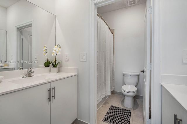 21189 SW 127th Ct, Miami, FL 33177