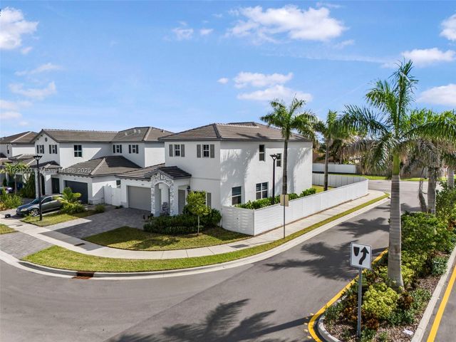 21189 SW 127th Ct, Miami, FL 33177