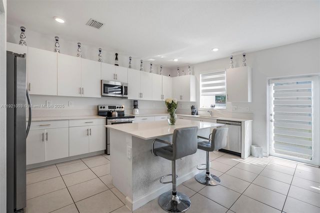 21189 SW 127th Ct, Miami, FL 33177