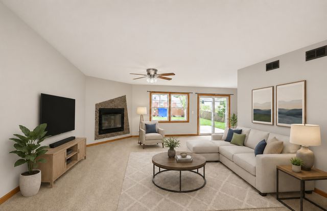 506 Old Country Way, Wauconda, IL 60084
