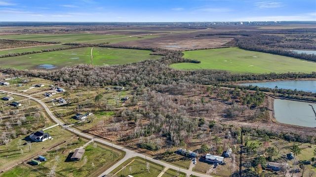 452 County Road 4863, Dayton, TX 77535