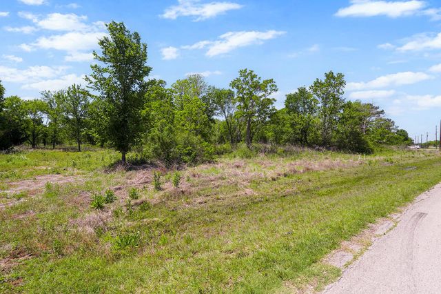452 County Road 4863, Dayton, TX 77535