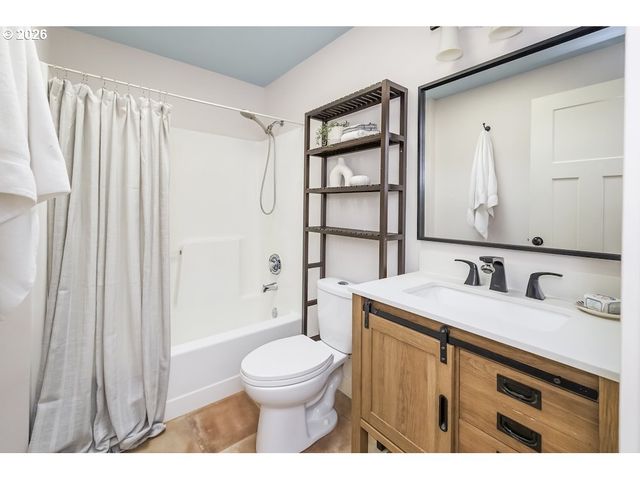 5110 Ne EMERSON Ct, Portland, OR 97218