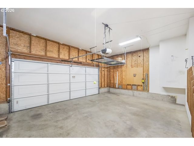 5110 Ne EMERSON Ct, Portland, OR 97218