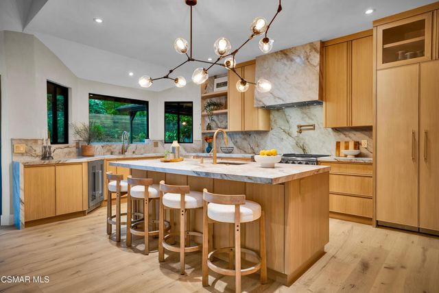 1201 La Granada Drive, Thousand Oaks, CA 91362