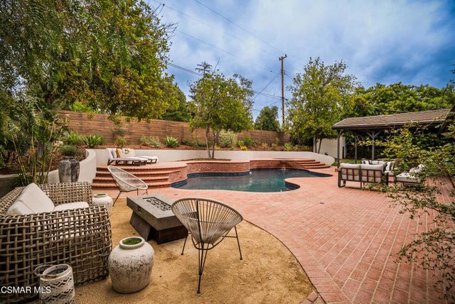 1201 La Granada Drive, Thousand Oaks, CA 91362