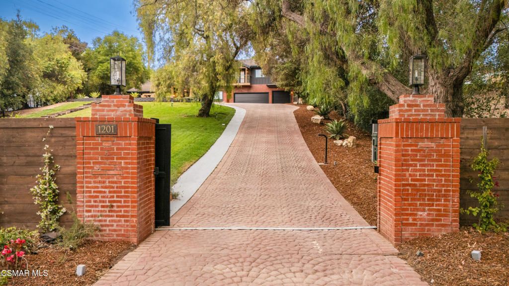1201 La Granada Drive, Thousand Oaks, CA 91362