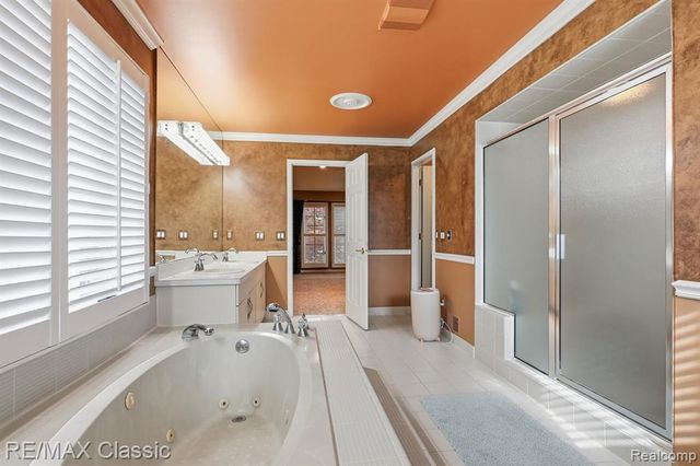 13507 Westbrook Road, Plymouth, MI 48170