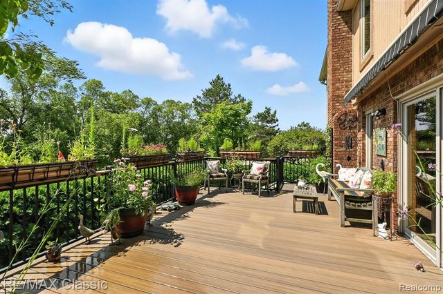 13507 Westbrook Road, Plymouth, MI 48170