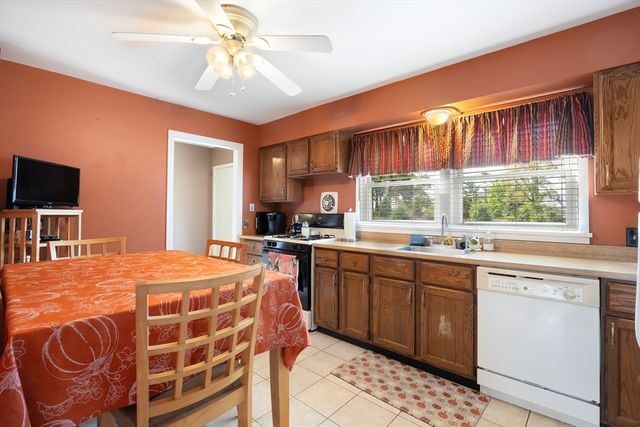 125 Lynwood Drive 6201D, Chicopee, MA 01022