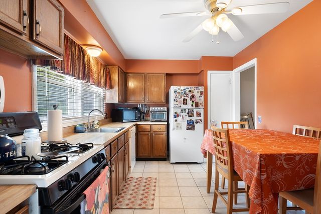 125 Lynwood Drive 6201D, Chicopee, MA 01022