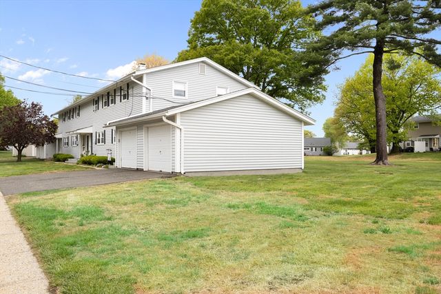 125 Lynwood Drive 6201D, Chicopee, MA 01022