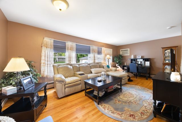 125 Lynwood Drive 6201D, Chicopee, MA 01022