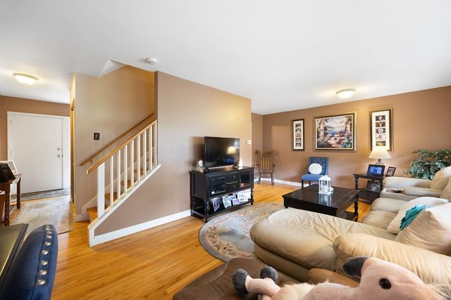 125 Lynwood Drive 6201D, Chicopee, MA 01022