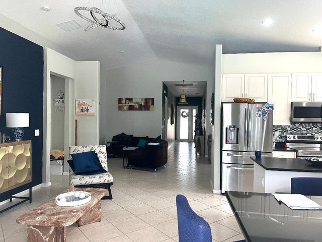9660 EGRET CHASE Lane, West Palm Beach, FL 33411