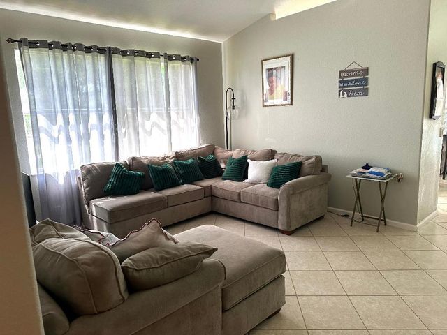 9660 EGRET CHASE Lane, West Palm Beach, FL 33411