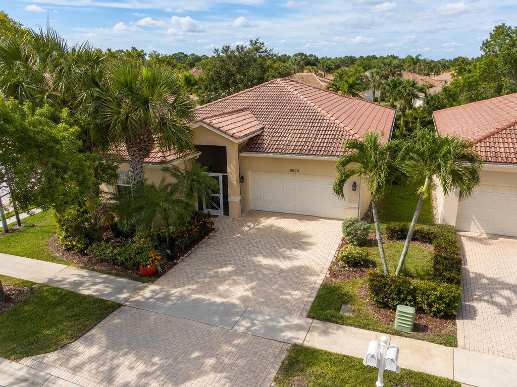 9660 EGRET CHASE Lane, West Palm Beach, FL 33411