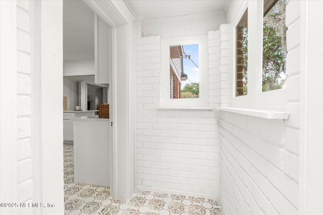 3943 GADSDEN Road, Jacksonville, FL 32207