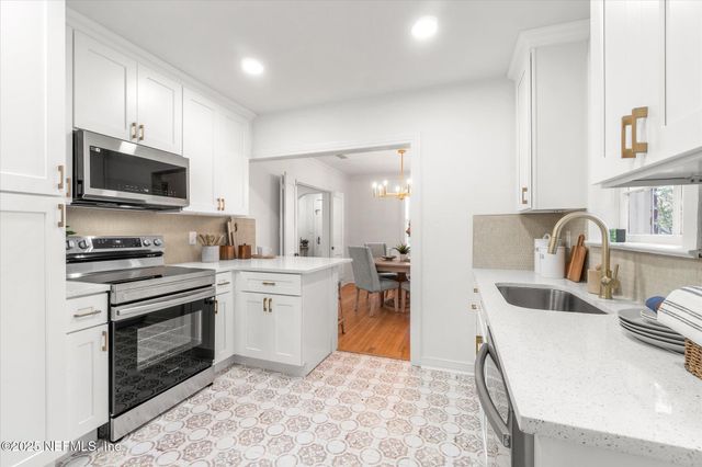 3943 GADSDEN Road, Jacksonville, FL 32207