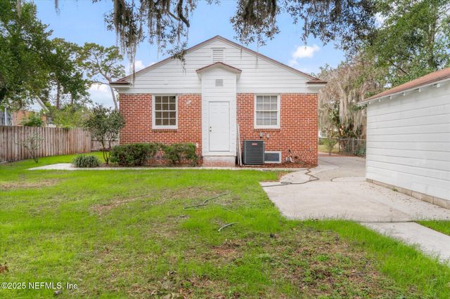 3943 GADSDEN Road, Jacksonville, FL 32207