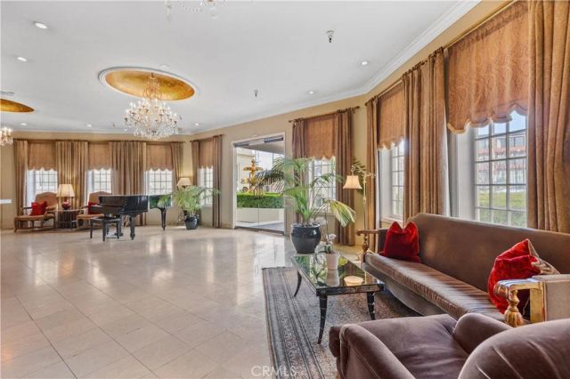 1424 N Crescent Heights Boulevard 20, West Hollywood, CA 90046