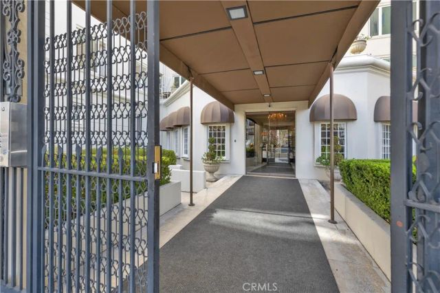 1424 N Crescent Heights Boulevard 20, West Hollywood, CA 90046