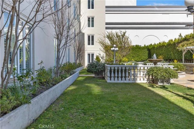 1424 N Crescent Heights Boulevard 20, West Hollywood, CA 90046
