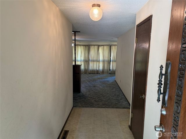 5006 21st Avenue SE, Lacey, WA 98503